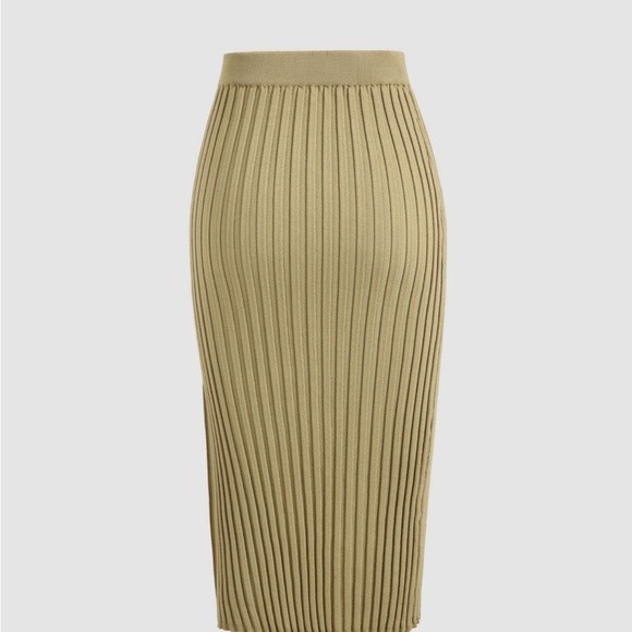 NWOT Cider Solid Rib Pencil Skirt size Large Macha Green - Picture 2 of 5